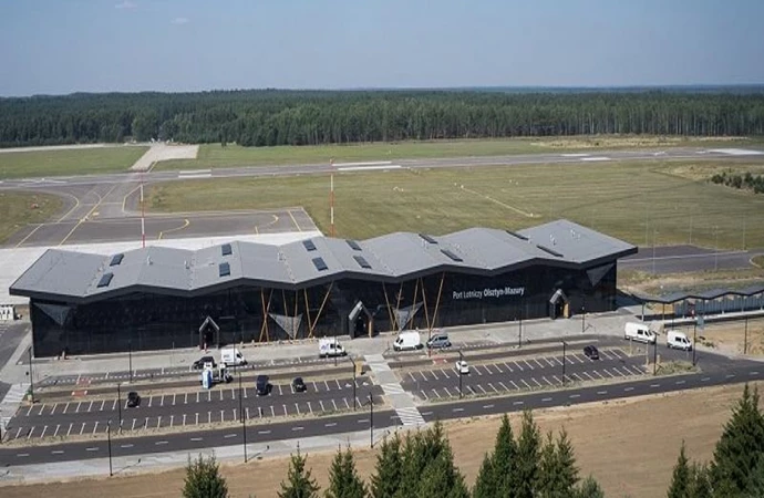 {PLL LOT zadecydowały o przedłużeniu funkcjonowania połączenia lotniczego z portu Olsztyn-Mazury do Krakowa.}
